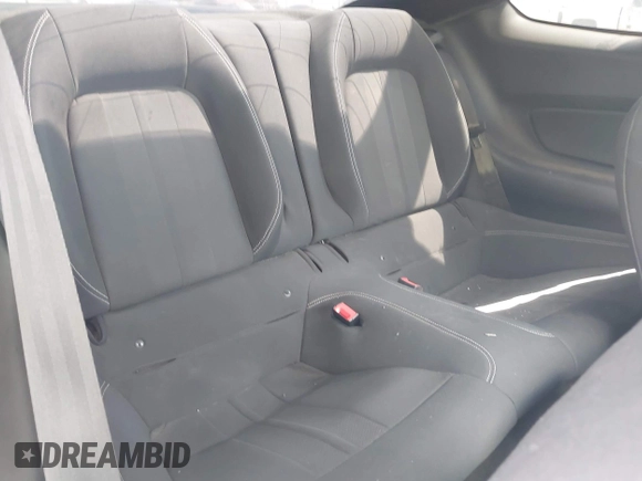 2019 Ford Mustang GT z VIN 1FA6P8CFXK5175033, wystawiony jako IAAI lot #41919645 z przebiegiem Nie podano mil oraz . Historia ofert i sprzedaży dostępna na DreamBid. Obrazek 8.