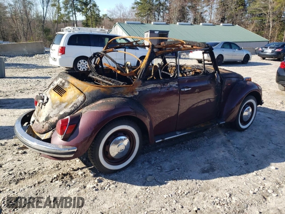 1971 Volkswagen Beetle z VIN 1512937631, wystawiony jako Copart lot #50244265 z przebiegiem Nie podano mil oraz Czysty tytuł • Clean title. Historia ofert i sprzedaży dostępna na DreamBid. Obrazek 3.