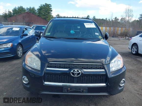 2011 Toyota RAV4 Ltd with VIN 2T3DF4DV0BW138388, listed as a IAAI auction lot 42062076 with 190,553 mi miles. Bid and sale history available at carsss.com. Image 12.