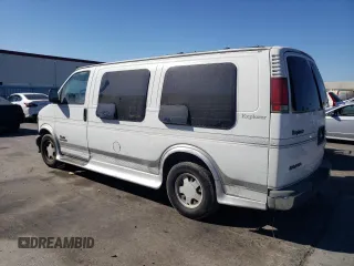 2000 GMC Savana Cargo Van YF7 with VIN 1GDFG15R6Y1230985, listed as a Copart auction lot 69868404 with 0 mi miles and Non Repairable. Bid and sale history available at carsss.com. Image 2.