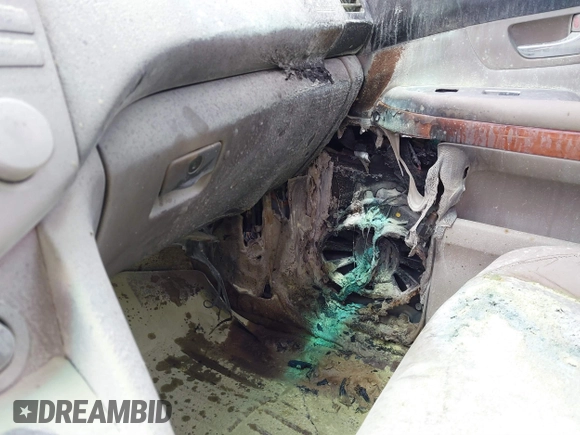 2008 Lexus RX 400h with VIN JTJHW31U382070187, listed as a IAAI auction lot 41807401 with Not Provided miles and . Bid and sale history available at DreamBid. Image 6.