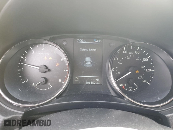 2017 Nissan Rogue SV z VIN JN8AT2MT7HW149353, wystawiony jako Copart lot #46567735 z przebiegiem 106 352 mil mil oraz Szkoda całkowita • Salvage title. Historia ofert i sprzedaży dostępna na DreamBid. Obrazek 9.