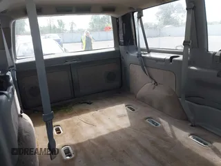 1999 Chevrolet Astro z VIN 1GNDM19W0XB116548, wystawiony jako IAAI lot #41943530 z przebiegiem 124 735 mil mil oraz . Historia ofert i sprzedaży dostępna na DreamBid. Obrazek 8.