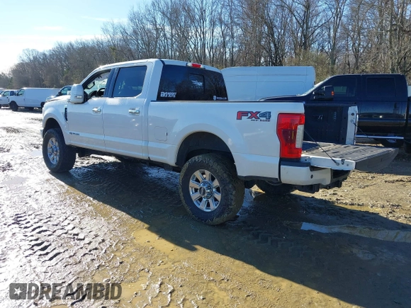 2017 Ford Super Duty F-250 SRW Lariat with VIN 1FT7W2BT4HEE52421, listed as a IAAI auction lot 41362197 with 161,965 mi miles. Bid and sale history available at carsss.com. Image 3.