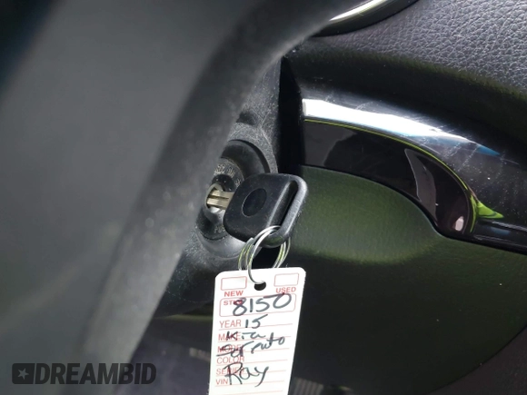 2015 Kia Sorento LX with VIN 5XYKTDA63FG570085, listed as a IAAI auction lot 42031786 with 181,652 mi miles and . Bid and sale history available at DreamBid. Image 11.