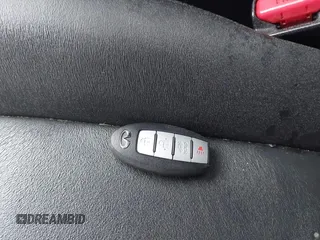 2014 Infiniti Q50 Premium z VIN JN1BV7AP8EM674625, wystawiony jako IAAI lot #41922173 z przebiegiem Nie podano mil oraz . Historia ofert i sprzedaży dostępna na DreamBid. Obrazek 11.