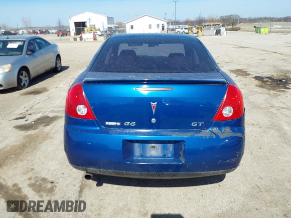 2007 Pontiac G6 GT with VIN 1G2ZH58N974256318, listed as a IAAI auction lot 41780431 with 202,994 mi miles. Bid and sale history available at carsss.com. Image 17.