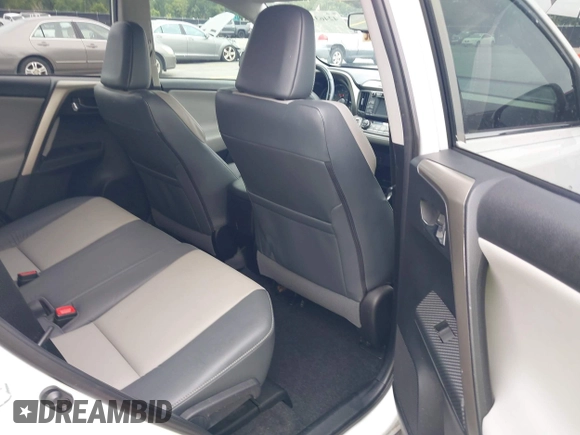 2015 Toyota RAV4 Limited z VIN 2T3DFREV2FW356821, wystawiony jako IAAI lot #42463177 z przebiegiem 105 255 mil mil oraz . Historia ofert i sprzedaży dostępna na DreamBid. Obrazek 8.