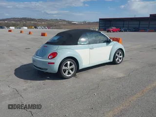 2010 Volkswagen Beetle with VIN 3VWRG3AL6AM010816, listed as a IAAI auction lot 41880231 with 117,264 mi miles and . Bid and sale history available at DreamBid. Image 4.