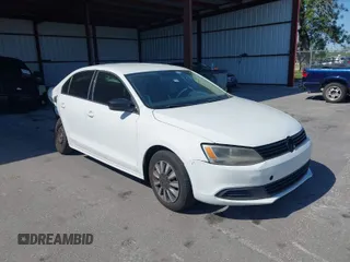 2014 Volkswagen Jetta Sedan S with VIN 3VW2K7AJ7EM417765, listed as a IAAI auction lot 42035400 with 151,425 mi miles. Bid and sale history available at carsss.com. Image 1.