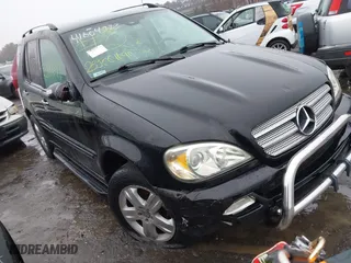 2005 Mercedes-Benz M-Class 3.7L with VIN 4JGAB57EX5A522547, listed as a IAAI auction lot 41604723 with 999,999 mi miles. Bid and sale history available at carsss.com. Image 1.