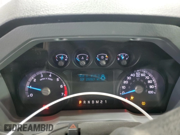 2015 Ford F-350 z VIN 1FT7X3B63FEB25843, wystawiony jako Copart lot #46791775 z przebiegiem 232 021 mil mil oraz Nie do naprawy • Non repairable. Historia ofert i sprzedaży dostępna na DreamBid. Obrazek 9.