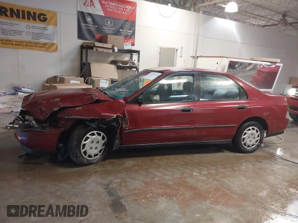 1994 Honda Accord DX with VIN 1HGCD562XRA176098, listed as a IAAI auction lot 41228156 with 113,553 mi miles and . Bid and sale history available at DreamBid. Image 15.