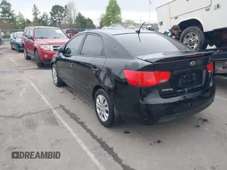2012 Kia Forte LX with VIN KNAFT4A22C5589131, listed as a IAAI auction lot 41942152 with 257,548 mi miles. Bid and sale history available at carsss.com. Image 3.