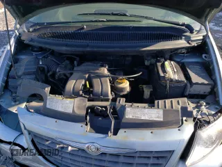 2003 Chrysler Voyager with VIN 1C4GJ25B73B156949, listed as a Copart auction lot 42314095 with 260,667 mi miles and Salvage Title. Bid and sale history available at carsss.com. Image 12.