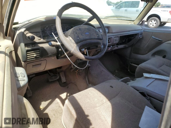 1992 Ford F-250 с VIN 1FTHX26G8NKA90766, выставлен на аукционе Copart как лот 56868745 с пробегом Не указан миль и Списание • Salvage title. История ставок и продаж доступна на DreamBid. Изображение 8.
