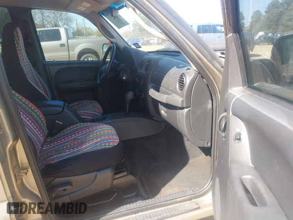 2004 Jeep Liberty Sport with VIN 1J4GK48K84W257152, listed as a IAAI auction lot 41845371 with 173,957 mi miles and . Bid and sale history available at DreamBid. Image 5.