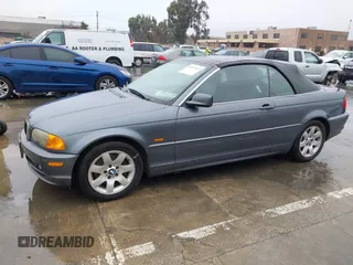 2001 BMW 3 Series 325Ci with VIN WBABS33431JY41788, listed as a IAAI auction lot 41557645 with 199,732 mi miles. Bid and sale history available at carsss.com. Image 6.