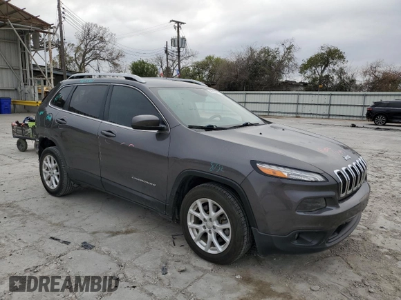 2018 Jeep Cherokee Latitude Plus with VIN 1C4PJLLB4JD590255, listed as a Copart auction lot 41496575 with 74,224 mi miles and Salvage Title. Bid and sale history available at carsss.com. Image 4.