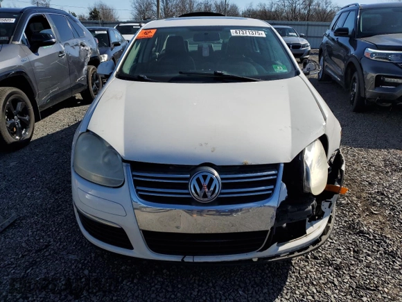 2009 Volkswagen Jetta Sedan SE with VIN 3VWRZ71K39M124969, listed as a Copart auction lot 47371375 with 173,506 mi miles and Salvage Title. Bid and sale history available at carsss.com. Image 5.