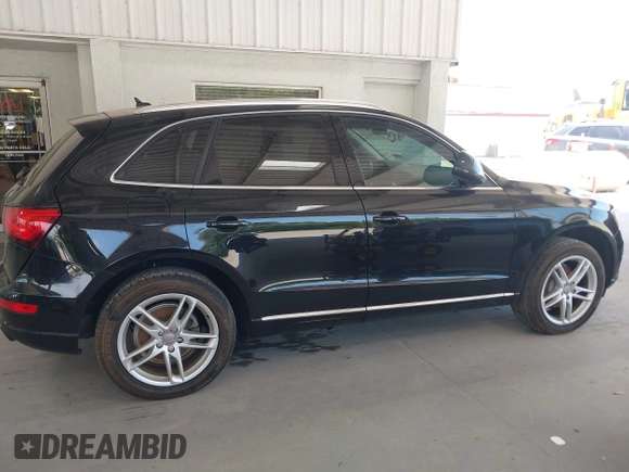 2014 Audi Q5 Premium Plus z VIN WA1LFAFP9EA085812, wystawiony jako IAAI lot #42275423 z przebiegiem 149 694 mil mil oraz . Historia ofert i sprzedaży dostępna na DreamBid. Obrazek 14.