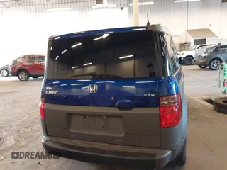 2004 Honda Element EX with VIN 5J6YH28544L038692, listed as a IAAI auction lot 41732200 with 107,955 mi miles and . Bid and sale history available at DreamBid. Image 16.