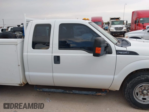 2015 Ford F-350 с VIN 1FD7X3E68FEA71639, выставлен на аукционе IAAI как лот 42293331 с пробегом 175 361 миль миль и . История ставок и продаж доступна на DreamBid. Изображение 13.