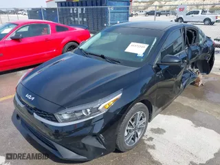 2022 Kia Forte LXS with VIN 3KPF24AD0NE462571, listed as a IAAI auction lot 41572249 with 42,490 mi miles. Bid and sale history available at carsss.com. Image 19.