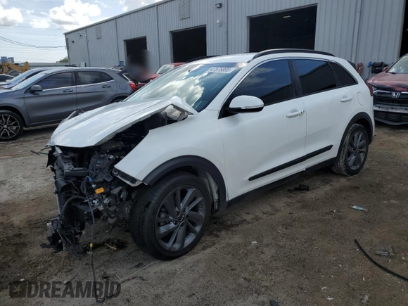 2017 Kia Niro EX with VIN KNDCC3LCXH5052083, listed as a Copart auction lot 47575895 with 139,047 mi miles and Non Repairable. Bid and sale history available at carsss.com. Image 1.