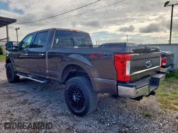 2017 Ford F-250 Lariat с VIN 1FT7W2B64HEB34275, выставлен на аукционе Copart как лот 62846775 с пробегом 153 463 миль миль и Чистый • Clean title. История ставок и продаж доступна на DreamBid. Изображение 3.