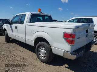 2013 Ford F-150 XL с VIN 1FTEX1EM9DKF27158, выставлен на аукционе IAAI как лот 41893593 с пробегом 254 602 миль миль и . История ставок и продаж доступна на DreamBid. Изображение 3.