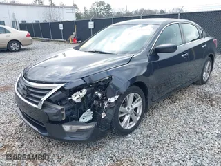 2013 Nissan Altima 2.5 S with VIN 1N4AL3AP5DC139057, listed as a IAAI auction lot 41536860 with 148,958 mi miles. Bid and sale history available at carsss.com. Image 2.