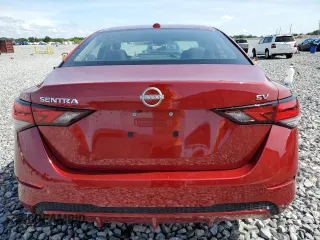 2024 Nissan Sentra SV with VIN 3N1AB8CV2RY338963, listed as a Copart auction lot 61761405 with 33,309 mi miles and Clean title. Bid and sale history available at DreamBid. Image 6.