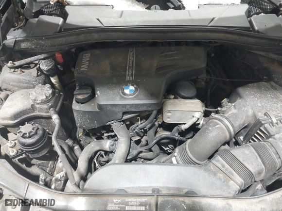 2013 BMW X1 xDrive28i with VIN WBAVL1C56DVR87073, listed as a IAAI auction lot 41532114 with 93,759 mi miles. Bid and sale history available at carsss.com. Image 10.