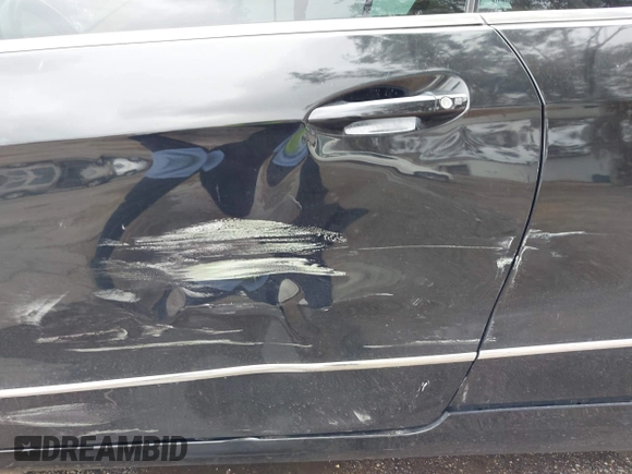 2010 Mercedes-Benz E 350 with VIN WDDKJ5GB8AF042429, listed as a IAAI auction lot 42194496 with 158,320 mi miles and . Bid and sale history available at DreamBid. Image 12.