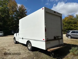 2014 Chevrolet Express Commercial with VIN 1GB0G2CG8E1143526, listed as a Copart auction lot 75367264 with 396,638 mi miles and Clean Title. Bid and sale history available at carsss.com. Image 3.