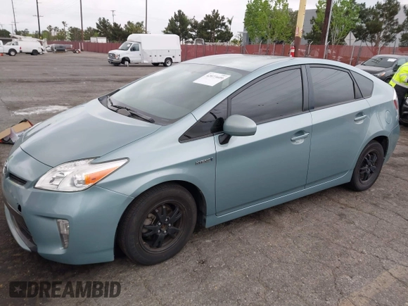 2014 Toyota Prius Four with VIN JTDKN3DU5E1814588, listed as a IAAI auction lot 42073609 with 209,003 mi miles. Bid and sale history available at carsss.com. Image 2.