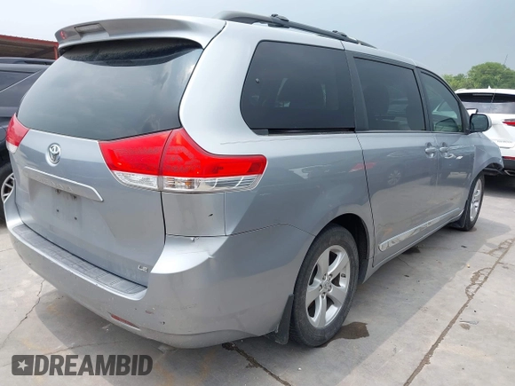 2013 Toyota Sienna LE AAS with VIN 5TDKK3DC0DS300178, listed as a IAAI auction lot 42189800 with 265,568 mi miles and . Bid and sale history available at DreamBid. Image 4.