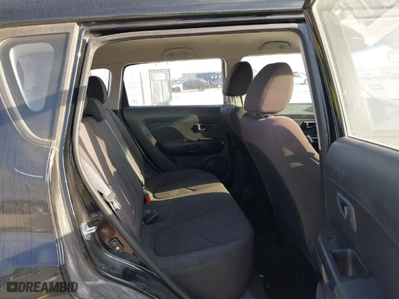 2013 Kia Soul with VIN KNDJT2A59D7539635, listed as a IAAI auction lot 42036022 with 159,124 mi miles. Bid and sale history available at carsss.com. Image 8.