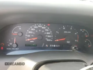 2004 Ford F-250 XL z VIN 1FTNW21P34EB19195, wystawiony jako Copart lot #60455925 z przebiegiem 317 608 mil mil oraz Szkoda całkowita • Salvage title. Historia ofert i sprzedaży dostępna na DreamBid. Obrazek 9.