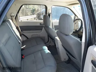 2009 Ford Escape XLT with VIN 1FMCU93G49KD15671, listed as a IAAI auction lot 41751527 with 208,697 mi miles. Bid and sale history available at carsss.com. Image 8.