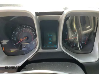 2014 Chevrolet Camaro LS z VIN 2G1FA1E39E9304949, wystawiony jako Copart lot #52332625 z przebiegiem 106 115 mil mil oraz Szkoda całkowita • Salvage title. Historia ofert i sprzedaży dostępna na DreamBid. Obrazek 9.