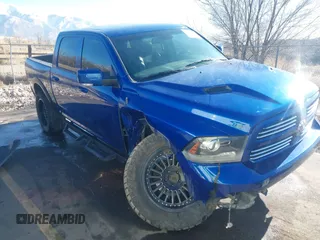 2017 Ram 1500 Sport z VIN 1C6RR7MT7HS543718, wystawiony jako IAAI lot #41435402 z przebiegiem 142 477 mil mil oraz . Historia ofert i sprzedaży dostępna na DreamBid. Obrazek 1.