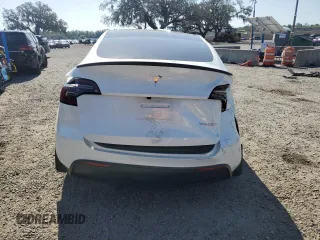 2024 Tesla Model Y Performance with VIN 7SAYGDEF4RF064210, listed as a Copart auction lot 52498805 with 14,318 mi miles and Non Repairable. Bid and sale history available at DreamBid. Image 6.
