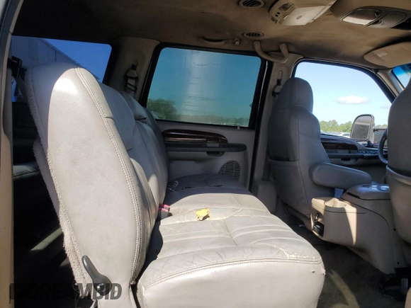2001 Ford Excursion Limited с VIN 1FMNU42F31EB63664, выставлен на аукционе Copart как лот 52858005 с пробегом 202 962 миль миль и Списание • Salvage title. История ставок и продаж доступна на DreamBid. Изображение 11.