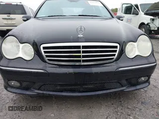 2007 Mercedes-Benz C 230 Sport z VIN WDBRF52H07A921305, wystawiony jako IAAI lot #41957653 z przebiegiem 114 523 mil mil oraz . Historia ofert i sprzedaży dostępna na DreamBid. Obrazek 6.