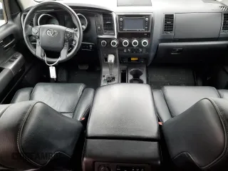 2019 Toyota Sequoia SR5 with VIN 5TDBY5G15KS168424, listed as a Copart auction lot 39306424 with 0 mi miles. Bid and sale history available at carsss.com. Image 8.