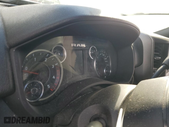 2021 Ram 2500 Tradesman z VIN 3C6UR5CLXMG632538, wystawiony jako Copart lot #86882244 z przebiegiem Nie podano mil oraz Szkoda całkowita • Salvage title. Historia ofert i sprzedaży dostępna na DreamBid. Obrazek 9.