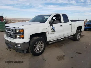 2015 Chevrolet Silverado 1500 LT with VIN 1GCRCREC4FZ269936, listed as a Copart auction lot 43607015 with 116,139 mi miles and Salvage Title. Bid and sale history available at carsss.com. Image 1.