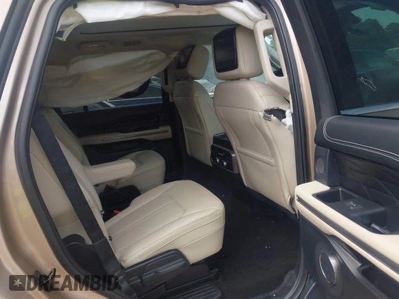 2020 Ford Expedition Platinum with VIN 1FMJU1MT6LEA51900, listed as a IAAI auction lot 42265591 with 70,022 mi miles and . Bid and sale history available at DreamBid. Image 8.